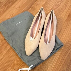 Everlane The V Heel. Suede, Light Pink Women's 9.5. Never worn.